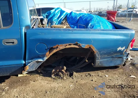 2003 Dodge Dakota Sport/Sxt z USA, uszkodzony, nr VIN 1D7HL38X13S220064